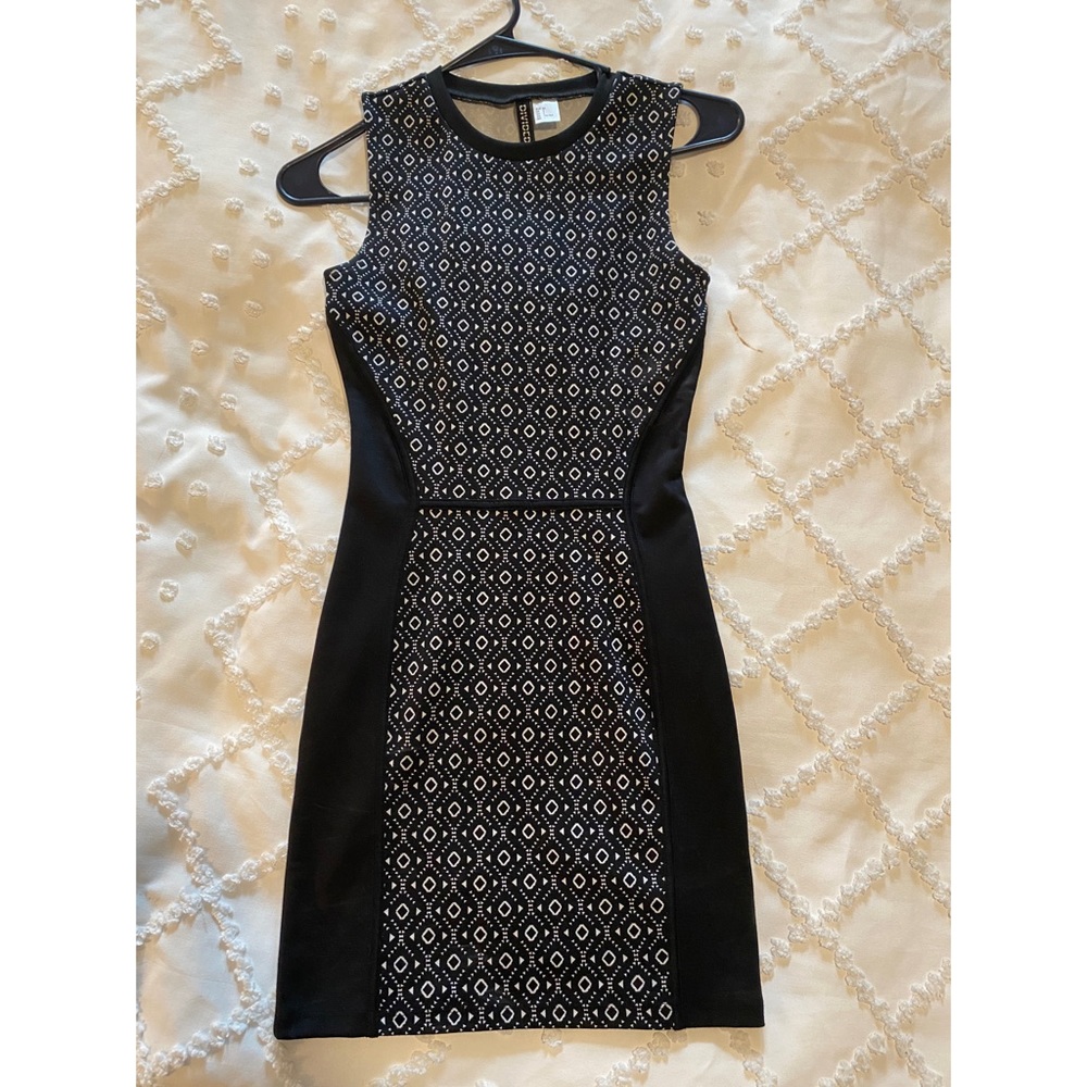Black and white fitted dress